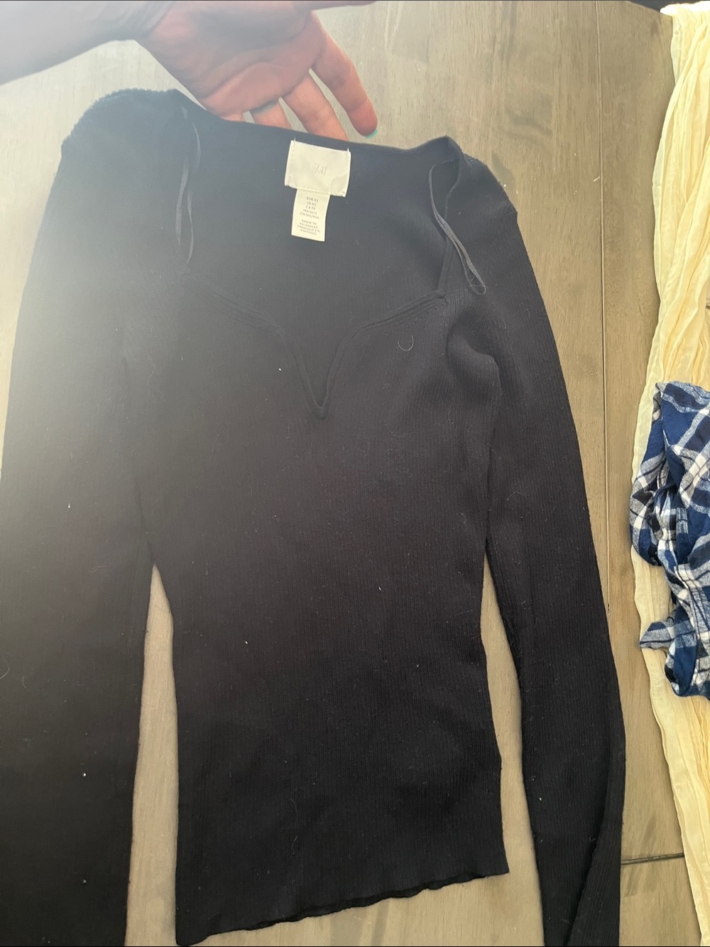 H&M Black V-Neck Ribbed Knit Sweater - Slim Fit